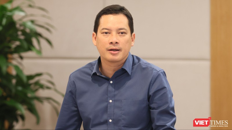 Ông Lê Quang Tự Do, Cục trưởng Cục Phát thanh, Truyền hình và Thông tin điện tử báo cáo kết quả kiểm tra nền tảng Tik Tok.
