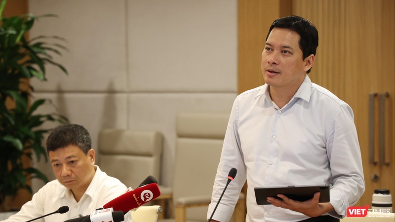 Ông Lê Quang Tự Do trao đổi về việc phối hợp với các nền tảng xuyên biên giới để làm sạch môi trường mạng.