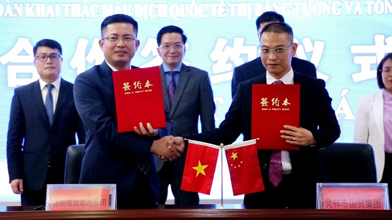 Viettel Post ký kết với thành phố Bằng Tường (Trung Quốc) để hợp tác thành lập Văn phòng đại diện và xây dựng trung tâm giao dịch nông sản Trung Quốc - ASEAN/