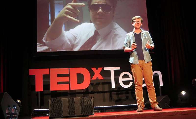 Erik Finman phát biểu trong chương trình TEDx năm 2014. Ảnh: Business Insider