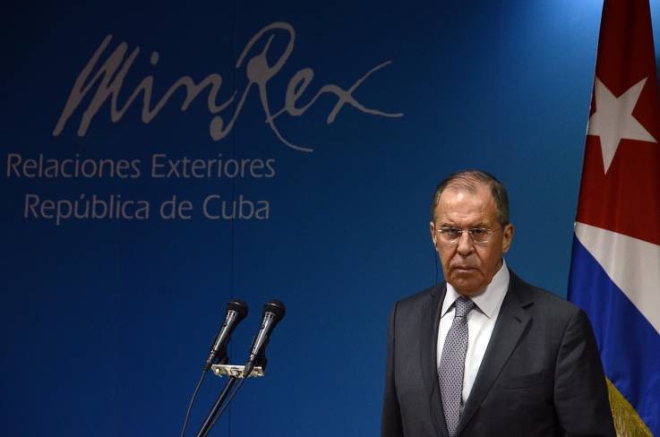 Ngoại trưởng Nga Sergey Lavrov trong một cuộc họp báo tổ chức tại Havana (Ảnh: Newsweek)