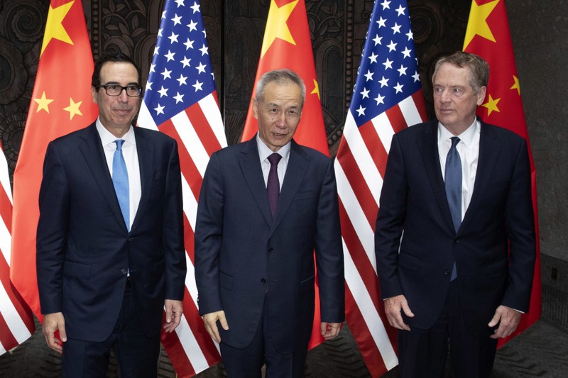 Các nhà đàm phán hàng đầu của Mỹ và Trung Quốc gặp gỡ tại Thượng Hải ngày 31/7 vừa qua (Ảnh: CNBC)