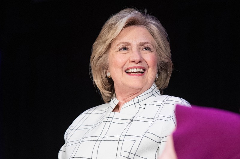 Bà Hillary Clinton nhiều lần ám chỉ về khả năng tham gia tranh cử (Ảnh: Politico)