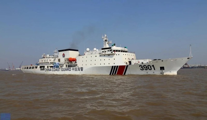 Luật hải cảnh của Trung Quốc cho phép lực lượng Hải cảnh nước này nổ súng vào tàu nước ngoài (Ảnh: SCMP)