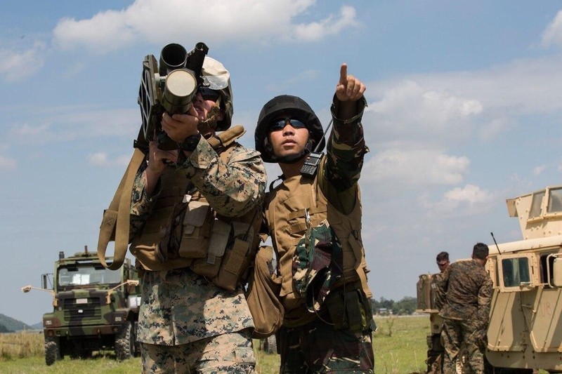 Lính Mỹ và Philippines trong một nội dung tập trận chung hồi tháng 10/2019 (Ảnh: US Marine Corps)