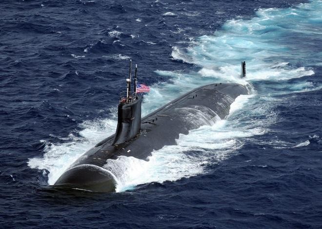 Tàu ngầm tấn công năng lượng hạt nhân USS Connecticut (Ảnh: Quân đội Mỹ).