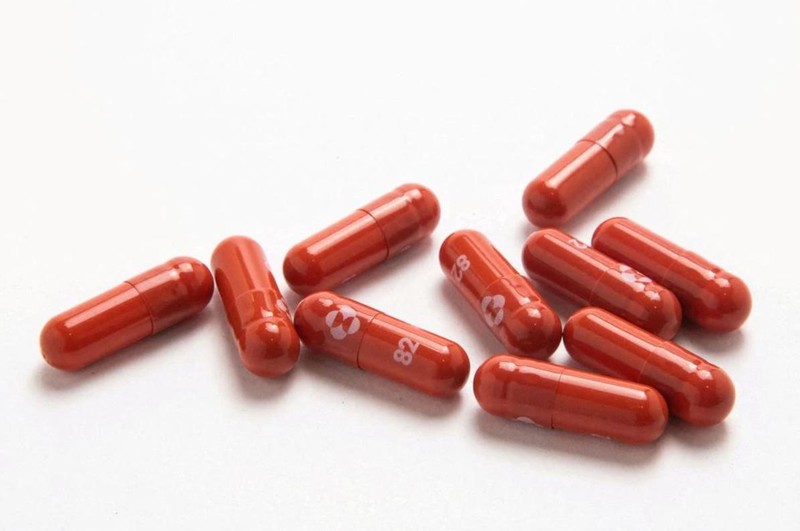 Molnupiravir của hãng dược Merck & Co được FDA cấp phép sử dụng trong điều trị COVID-19 (Ảnh: Reuters)