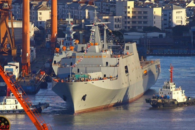 Tàu đổ bộ cỡ lớn 071E được Thái Lan đặt hàng từ năm 2019 (Ảnh: Weibo)