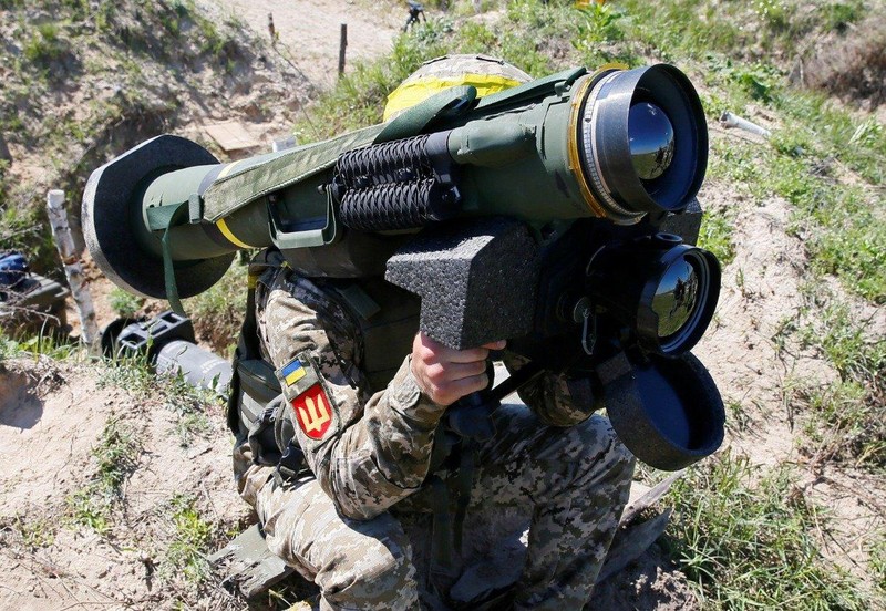Tên lửa chống tăng Javelin do Mỹ chế tạo (Ảnh: Reuters)