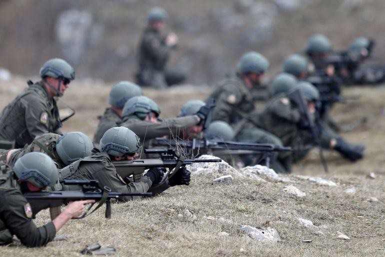 Lực lượng EUFOR trong một cuộc tập trận ở Bosnia và Herzegovina (Ảnh: Reuters)
