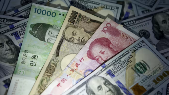 Dự trữ ngoại hối của Hàn Quốc, Nhật Bản và Trung Quốc đều giảm khi đồng USD tăng giá (Ảnh: Reuters)