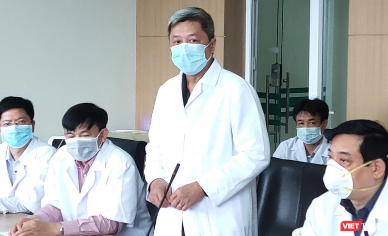 Thứ trưởng Bộ Y tế Nguyễn Trường Sơn phát biểu tại buổi làm việc. 