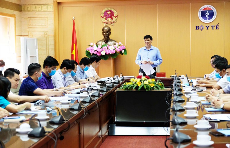 Quyền Bộ trưởng Bộ Y tế Nguyễn Thanh Long (Ảnh: Thu nguyệt) 