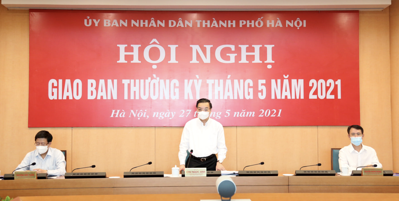 Ông Chu Ngọc Anh - Chủ tịch UBND TP. Hà Nội - chủ trì hội nghị giao ban thường kỳ (Ảnh - Xuân Hải) 