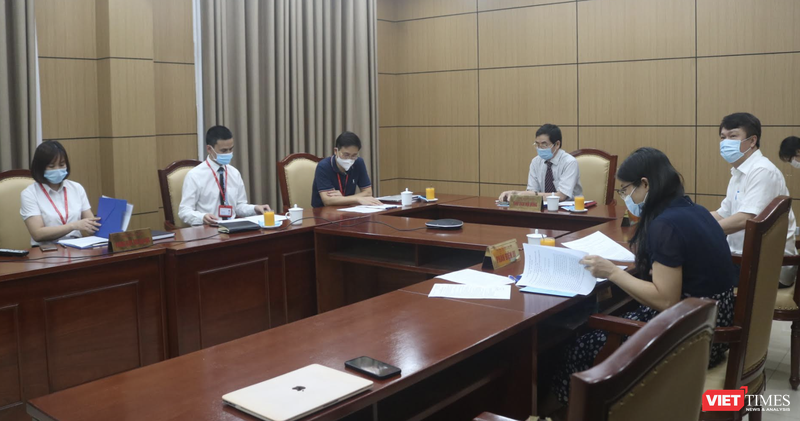 Hội đồng bảo vệ luận án Tiến sĩ online lần đầu tiên được tổ chức tại Trường Đại học Y Hà Nội (Ảnh - Minh Thuý) 