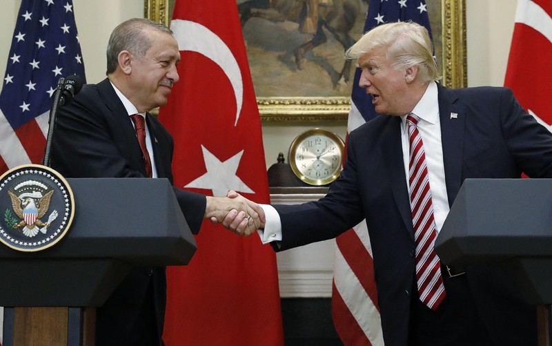 Có vẻ như Mỹ đang muốn tìm cách lôi kéo lại đồng minh Thổ Nhĩ Kỳ trong cuộc cạnh tranh với Nga.