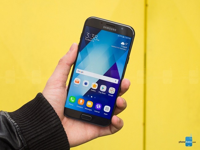 Smartphone tầm trung của Samsung sẽ sớm được cài Bixby