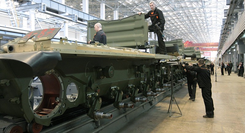 Cha đẻ xe tăng Armata đã chế tạo máy xúc mới siêu mạnh.