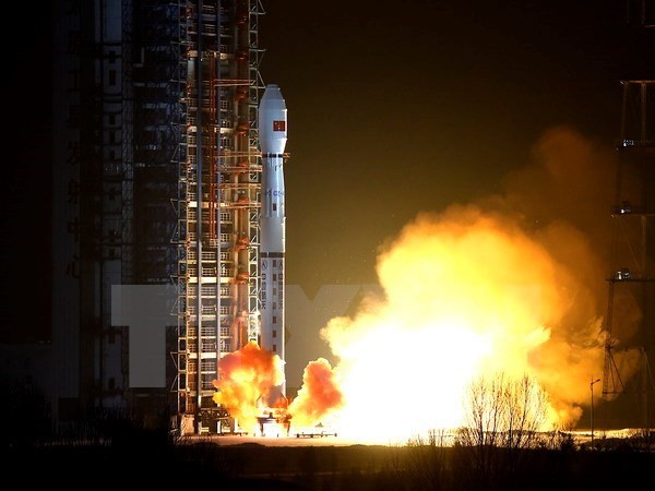 Tên lửa đẩy Trường Chinh-4C mang theo vệ tinh Dao Cảm-29 rời bệ phóng tại Trung tâm phóng vệ tinh Thái Nguyên thuộc tỉnh Sơn Tây, miền bắc Trung Quốc ngày 27/11. (Nguồn: THX/TTXVN)