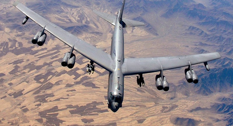 Oanh tạc cơ chiến lược B-52