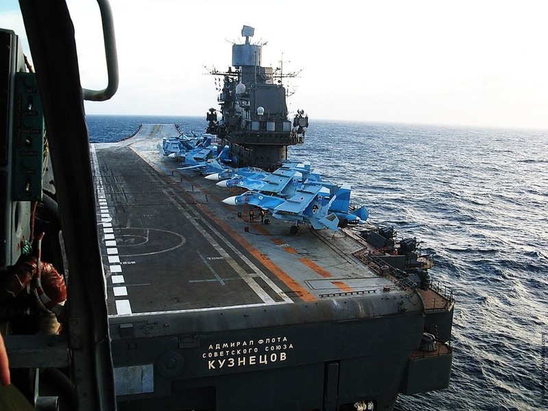 Quân đội Nga đáp trả bình luận chế giễu của Anh về tàu sân bay Kuznetsov
