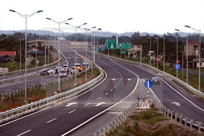 Cao tốc Nội Bài-Lào Cai.