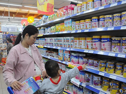 Bộ Tài chính công bố thêm 42 sản phẩm sữa giảm giá