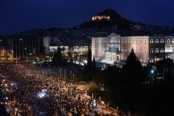 Hy Lạp chính thức vỡ nợ