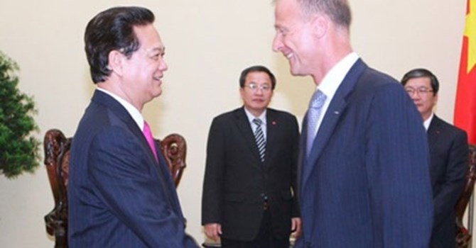 Thủ tướng đề nghị hai bên cần nghiêm túc thực hiện các cam kết hợp đồng trong việc bàn giao đúng kế hoạch và tiến độ các dòng máy bay dân dụng cho các hãng hàng không của Việt Nam.