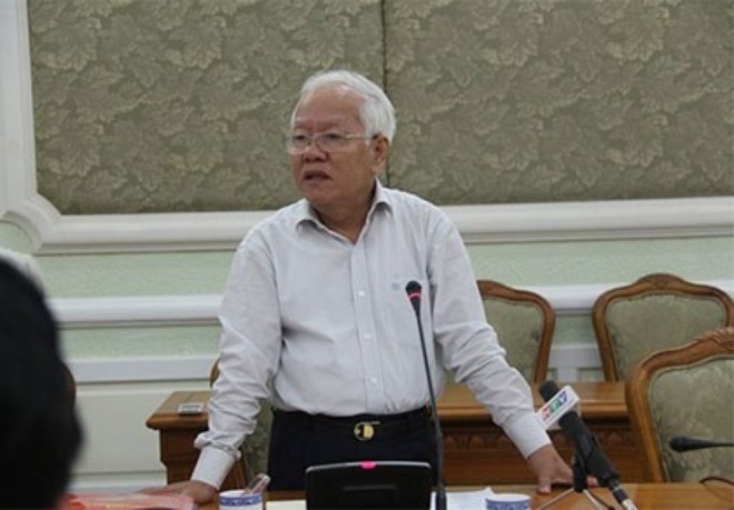 Chủ tịch UBND TP.HCM Lê Hoàng Quân chỉ đạo tại buổi họp.