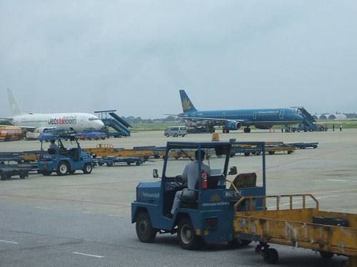 Sân bay Tân Sơn Nhất sẽ đóng cửa một đường cất hạ cánh trong vòng 2 ngày để sửa chữa