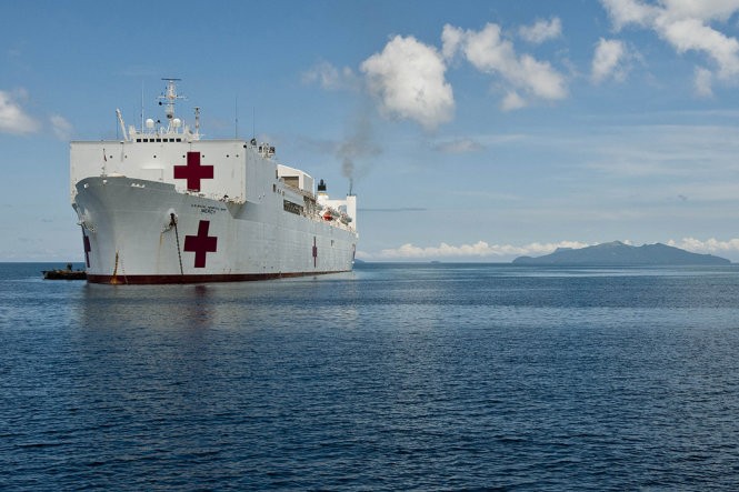 Tàu y tế USNS Mercy dự kiến cập cảng Đà Nẵng từ ngày 17 đến 28-8 - Ảnh: JECC