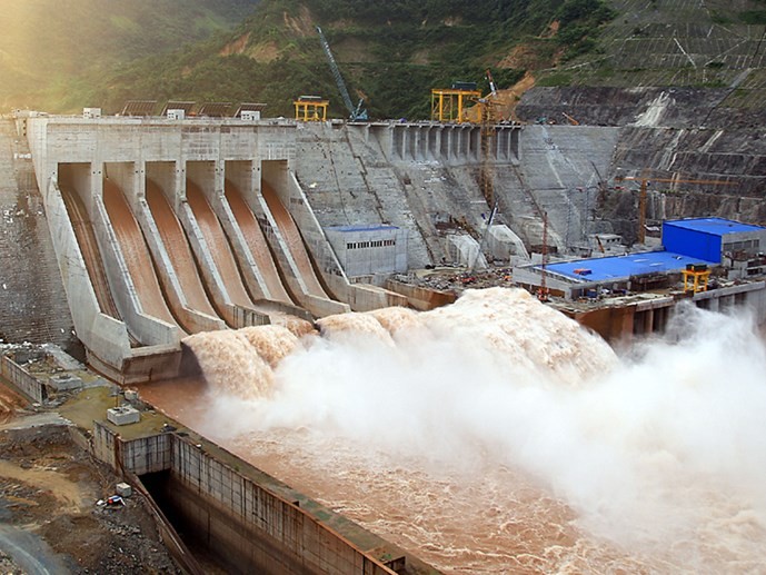 Thiết kế hồ chứa các công trình thủy điện VN trên sông Đà có tính đến phương án thượng lưu xả lũ đồng loạt - Ảnh: Hồng Anh