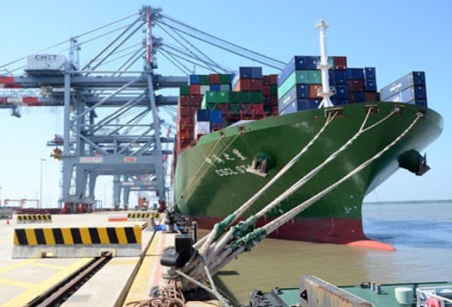 Tàu CSCL Star trọng tải 157 ngàn tấn cập cảng CMIT- Bà Rịa, Vũng Tàu
