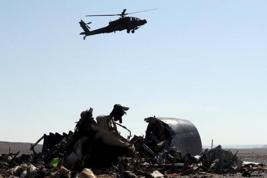 Mảnh vỡ của máy bay Nga bị rơi tại Ai Cập. Ảnh: Reuters