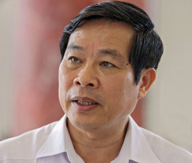 Bộ trưởng Bộ Thông tin và truyền thông Nguyễn Bắc Son trả lời báo chí - Ảnh: Việt Dũng