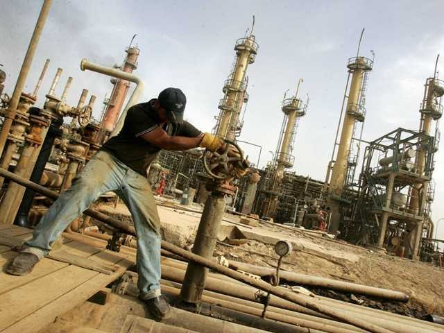 Giá dầu thấp dẫn đến tình trạng khủng hoảng ngân sách tại Iraq.