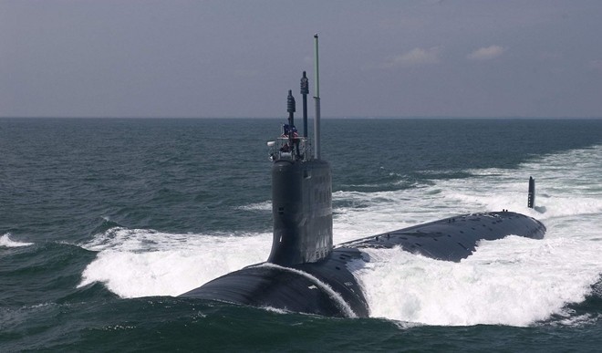 Tàu ngầm tấn công hạt nhân lớp Virginia mang tên USS John Warner của Mỹ. Ảnh: US Navy