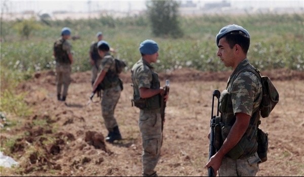 Quân đội Thổ Nhĩ Kỳ đưa quân tràn sang đất Syria tạo "vùng đệm"