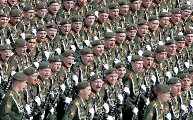 Video quân Nga rầm rập tập diễu binh chuẩn bị Ngày chiến thắng