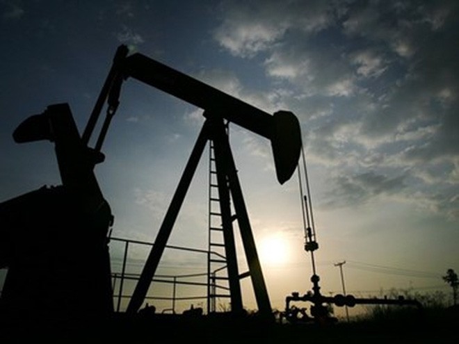 Các cường quốc dầu mỏ họp bàn “đóng băng” sản lượng để nâng giá