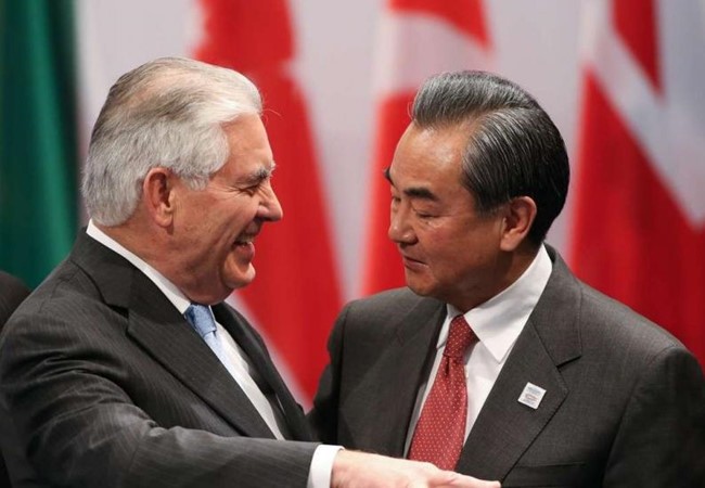 Ngày 17 tháng 2 năm 2017, Ngoại trưởng Mỹ Rex Tillerson gặp gỡ Bộ trưởng Ngoại giao Trung Quốc Vương Nghị bên lề hội nghị G20. Ảnh: South China Morning Post