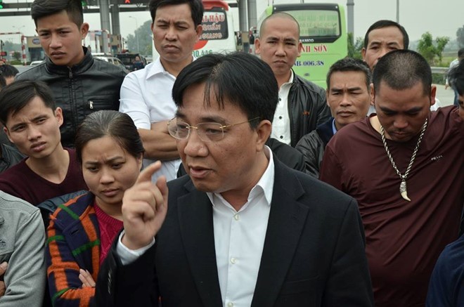 Giám đốc Sở GTVT Hà Nội đối thoại với các nhà xe tại trạm thu phí Pháp Vân - Cầu Giẽ.