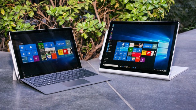 Có vẻ như người dùng đã lãng quên mất Surface Pro cũng là một trong những dòng sản phẩm từng đem lại ít nhiều thành tựu cho Microsoft và đặt nền móng cho chiếc Surface Book