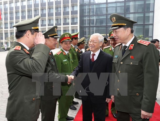 Tổng Bí thư Nguyễn Phú Trọng và Bộ trưởng Bộ Công an Tô Lâm với các đại biểu dự hội nghị. Ảnh: TTXVN
