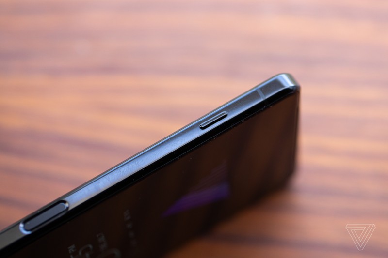 Trải nghiệm Xperia 1 II: đối thủ của Galaxy Note20 Ultra, iPhone 12 Pro Max  | Báo Dân trí