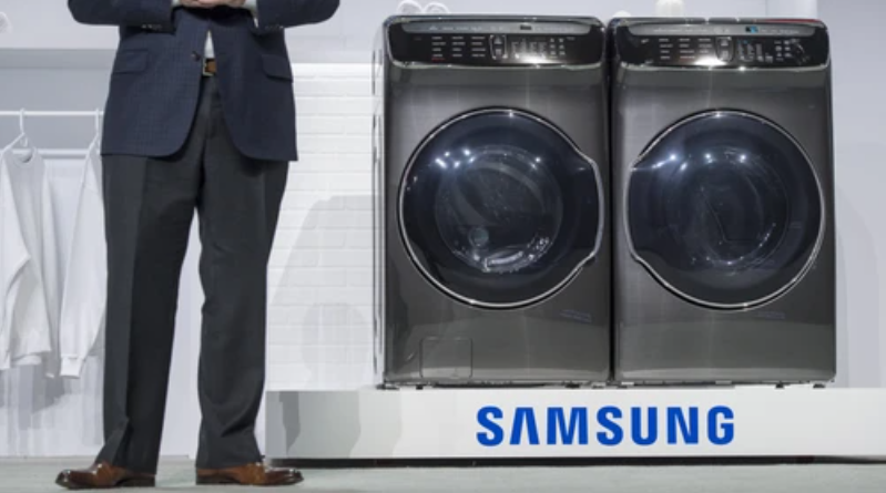 Người dùng bức xúc vì ứng dụng máy giặt của Samsung yêu cầu những quyền truy cập vô lý (Ảnh: Vice)