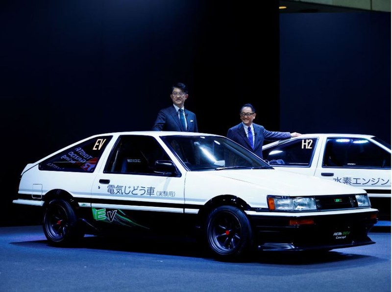 CEO Toyota từ chức vì những vấn đề liên quan đến xe điện (Ảnh: Reuters)