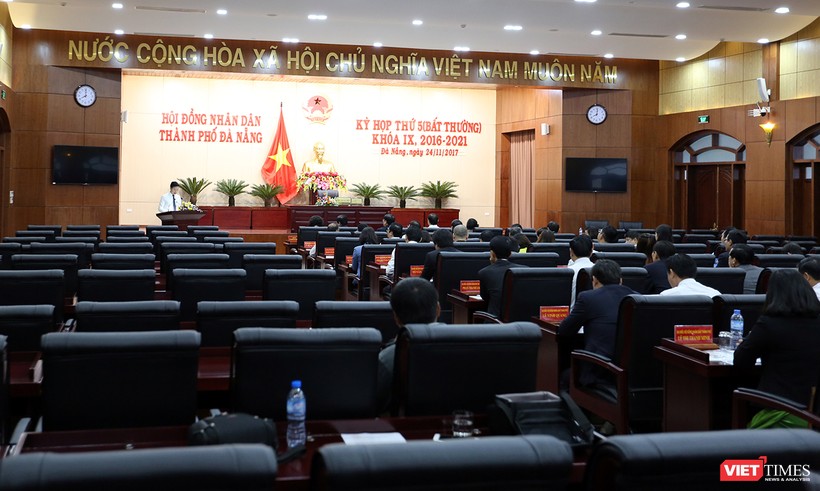 Đà Nẵng: HĐND TP đang họp bãi nhiệm chức danh Chủ tịch HĐND TP đối với ông Nguyễn Xuân Anh ảnh 1 Sáng 24/11, dưới sự chủ trì của ông Nguyễn Nho Trung, Phó Chủ tịch HĐND TP, HĐND TP Đà Nẵng khóa IX (nhiệm kỳ 2016-2021) đã tổ chức Kỳ họp thứ 5 (bất thường) để bàn về công tác bãi nhiệm chức danh Chủ tịch HĐND TP khóa IX và đại biểu HĐND khóa IX nhiệm kỳ 2016-2021 đối với ông Nguyễn Xuân Anh.
