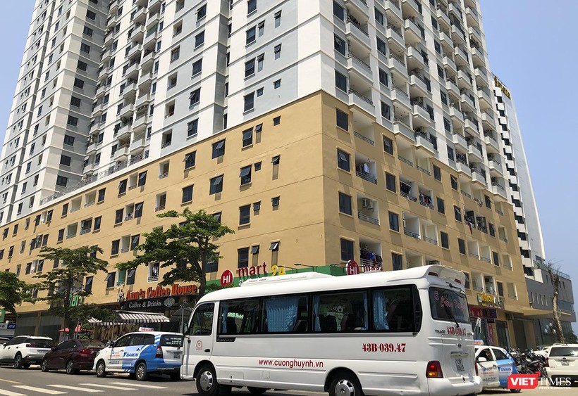 Mặc dù đã gần giữa tháng 4/2019, nhưng việc tháo dỡ các hạng mục sai phép tại công trình Tổ hợp khách sạn và căn hộ cao cấp Mường Thanh Sơn Trà vẫn "án binh bất động".